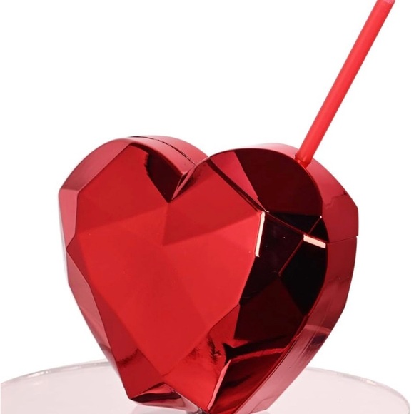 Red Heart-Shaped Drink Tumblers - 20 oz (2) - Picture 2 of 3